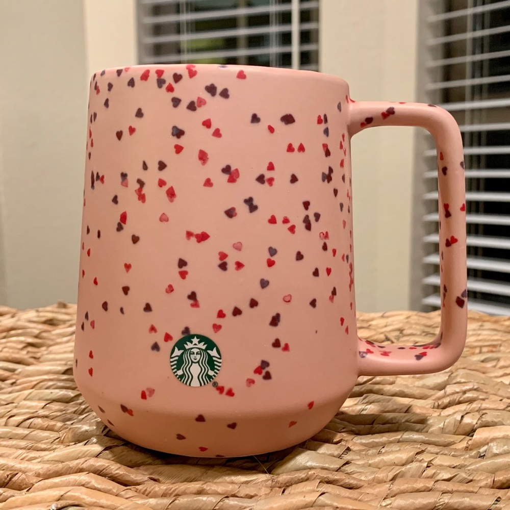 💕 NEW 💕 Starbucks Valentine’s Day Heart Mug